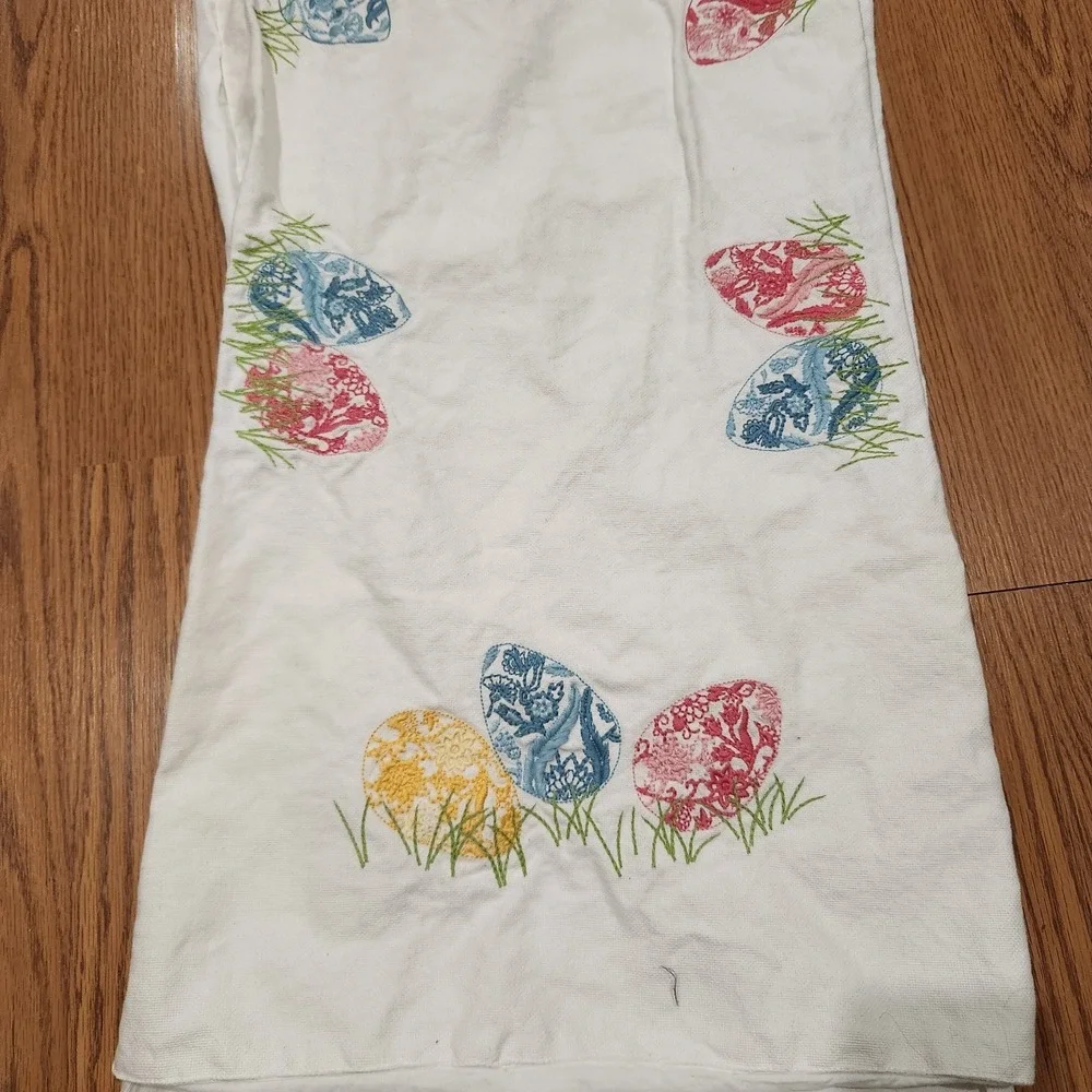 Pottery Barn Easter Day Table Runner Multicolor Embroidered